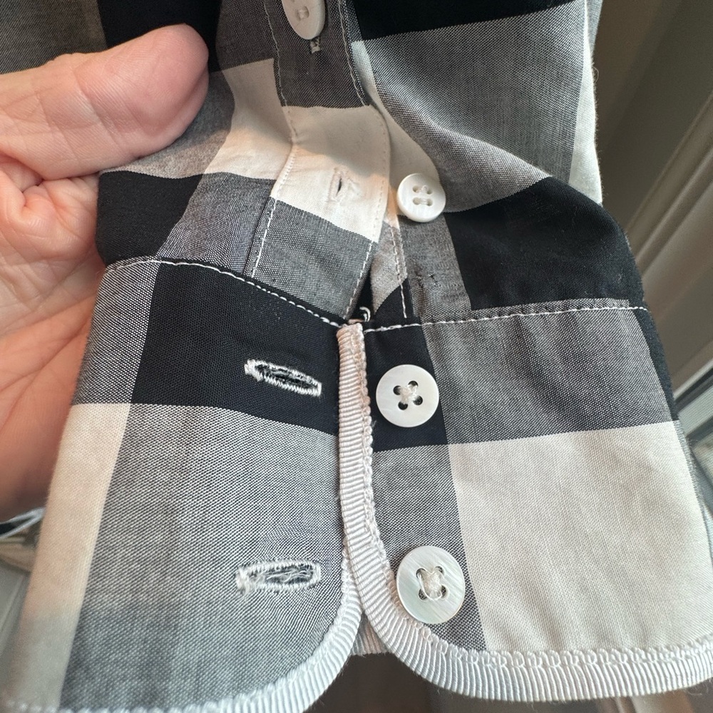 Black & White Buffalo Check Button-Front Blouse - Picture 3 of 9